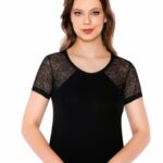 Bluză cu dantelă cu mânecă scurtă – Belinay 8018